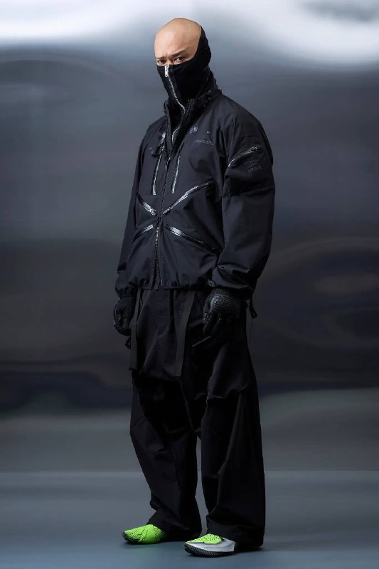 ACRONYM ✖ 小岛工作室 联合推出的【J91U-WSDB】联名夹克《死亡搁浅2》主题