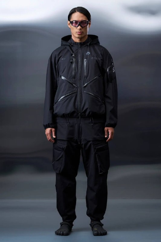 ACRONYM ✖ 小岛工作室 联合推出的【J91U-WSDB】联名夹克《死亡搁浅2》主题