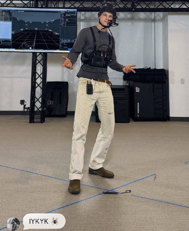 #传闻曾担任失眠组《漫威蜘蛛侠》彼得·帕克脸模的演员「Ben Jordan」近日在社交媒体发布了一张身穿动捕设备的照片，并配文 “iykyk🕷”（懂的都懂）
