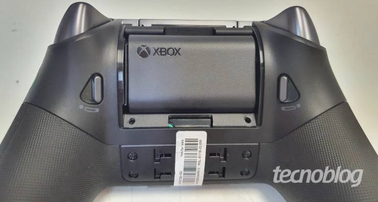 #传闻巴西国家通讯管理局泄露了微软Xbox Elite 3手柄的图片