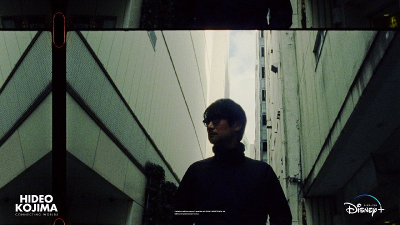 小岛秀夫纪录片《小岛秀夫：连接世界》现已上线Disney+，本片回顾了小岛秀夫从创建工作室，再到完成《死亡搁浅》创作的过程，时长1小时 ​