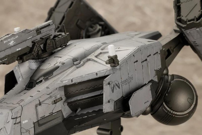 《死亡搁浅2: ON THE BEACH》移动基地 “DHV Magellan” 1/350 拼装模型正式公开，现已开启预定，售价7700日元，预计8月发货