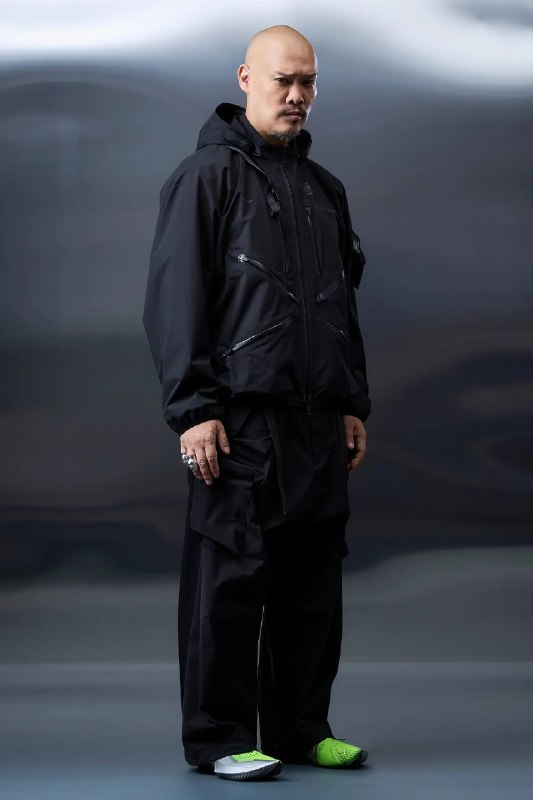 ACRONYM ✖ 小岛工作室 联合推出的【J91U-WSDB】联名夹克《死亡搁浅2》主题